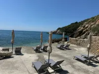La Mer Beach Residence - Beach