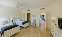 Oceanfront 2 Bedroom Villa 204 on Grace Bay in Villa Renaissance-Updated!! - 4 stjerner