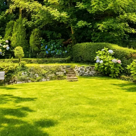 Town Centre apartment with private garden
