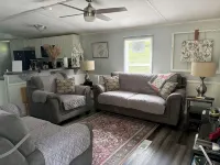 Rosey's Retreat Charming 2-bedroom Country Cottage in LaFollette, Tennessee WiFi - 3-Star