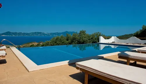Villa with Private Pool and Beautiful Aegean Sea Views -  Casas de vacaciones