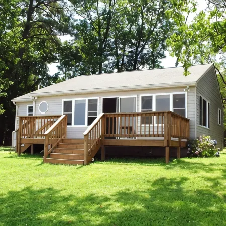 Waterfront Cottage w Private Beach on Chesapeake Bay!