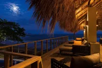 Casa de Mar Hotel and Villas - Parking