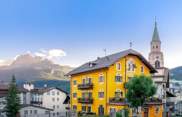 安布拉科爾蒂納豪華時尚酒店