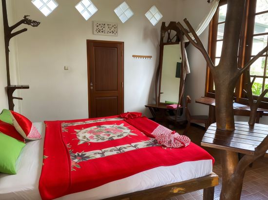 Ekommunity Farmstay & Yoga - Campus Accommodation in Munduk: Find Hotel  Reviews, Rooms, and Prices on