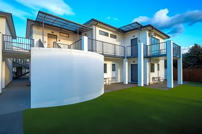 Kaikoura Quality Suites Hotels in Hapuku