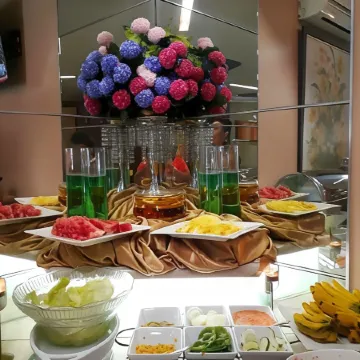 Allure Hotel & Suites