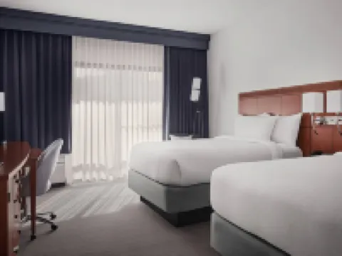 Courtyard Rockville Hotels near The Square at Rockville