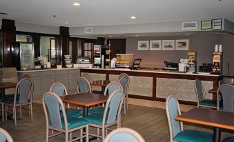 Dunes Express Inn and Suites