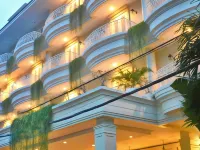 Amalfi Hotel Seminyak Hotels near Umalas