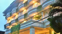 Amalfi Hotel Seminyak Hotel in zona Villa Can Barca in Petitenget Seminyak