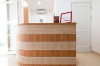 RedDoorz @ Graha Cemerlang Maros Hotels in Mandai