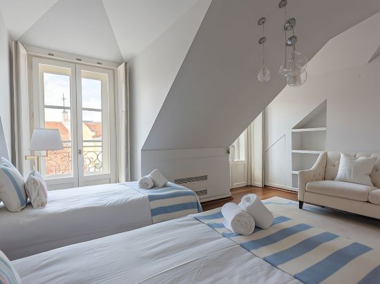 Altido Lux Chiado 2 Floor 3 Br Apartment w Garage