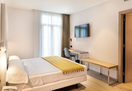 칼레도니안 호텔 이미지