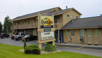 Crystal Lake Resort Hotels in Frankfort