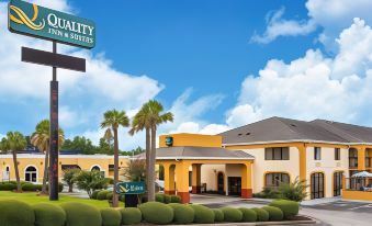 Quality Inn & Suites