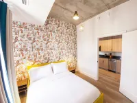 The Laundry Rooms Augusta Hotels near Mohawk College