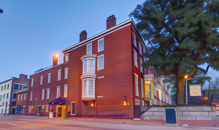 Linden Row Inn, WorldHotels Distinctive