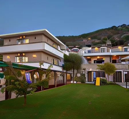 Iraklis Apartments