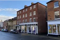 Leeward House Hotels in Lymington