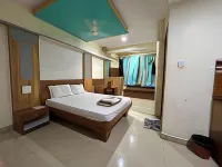 Hotel Z Square