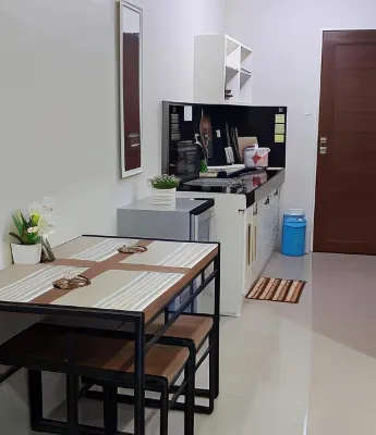Melon Transient House Hotels near Pampanga State Agricultural University