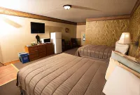 Blue Spruce Motel - 2-Star