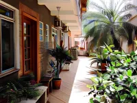 Pousada Pedra Rosa Hotels near Mole Beach