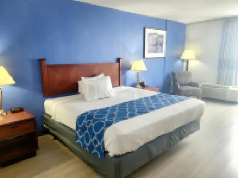 Baymont by Wyndham Hannibal Hotels in Ralls County