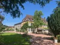 Logis Hôtels Château de La Barge Hotels in Chaintre