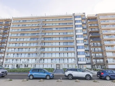 Exclusive Penthouse with Breathtaking 360° View Отели рядом с достопримечательностью «Residence Park Cosmos - B.V.B.A. Luna»