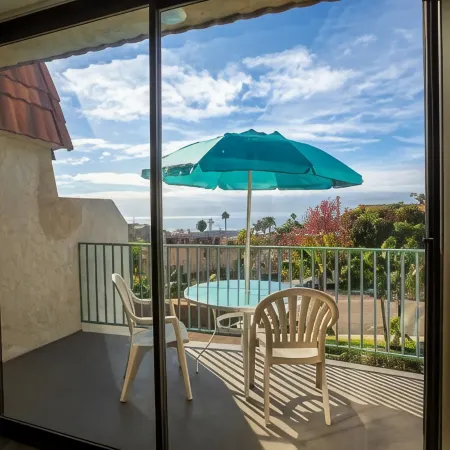 Moonlight Beach Motel