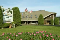 Commodores Inn - 2-Star