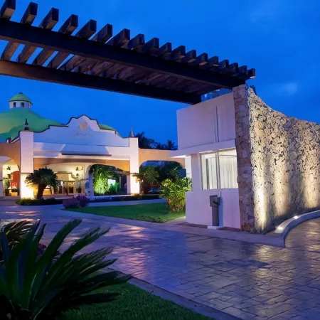 Krystal Vallarta