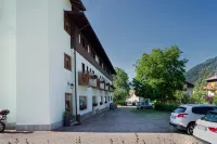 Casteluce Hotel Funivie - Parkplatz