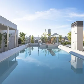 NQn Aparts & Suites Sevilla Отели рядом с достопримечательностью «Старый город»