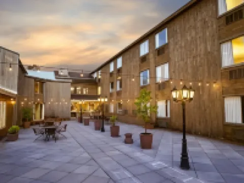 Park Inn by Radisson, Sydney Hotels near Cossit House Museum