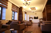 Cheltikov Hotel Отели в г. Карс