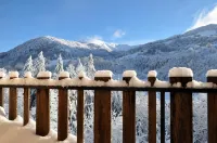 Logis Hôtel le Griou 무라트 호텔