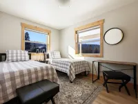 New Cabin | Sleeps 8 | Private Acreage | Mountain Views | Water Frontage
