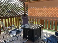 Cozy, Quiet Small Town Log Home. With Beautiful Mountain View. Hotels in Collbran