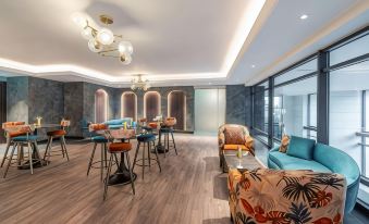 Doubletree by Hilton Amman Hotel & Residences