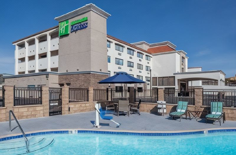 Holiday Inn Express SAN Diego South-National City by IHG photo 2