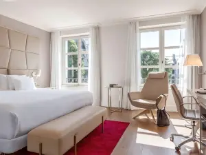 Top 10 4-Star Select Hotels in Brussels-Capital Region