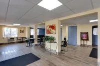 Days Inn by Wyndham Davenport