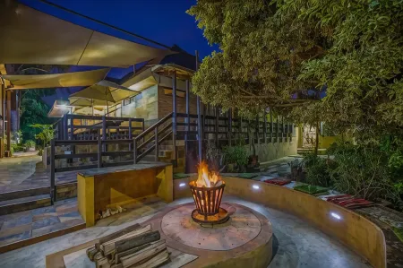 Sunrock Guesthouse Отели в г. Кемптон Парк