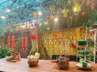 Tram Homestay Hotels in Quang Dien District