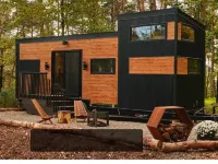 Modern Tiny Houses and Geodesic Domes - Charming Nature Retreat فنادق في كامبريدج