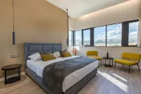 Seascape Luxury Rooms - Homestays