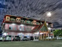 Umega Hotel (Syariah) Hotel dekat Stock Center HNI